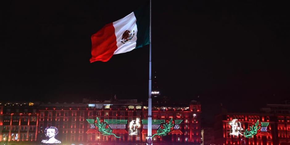 Iluminación del Zócalo, 15 de septiembre de 2020