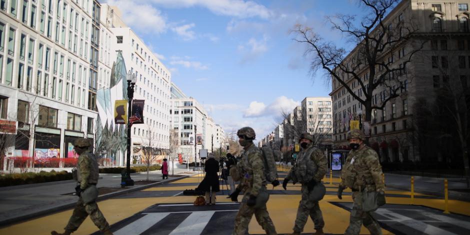 La Guardia Nacional de Estados Unidos blindó la ciudad de Washington con más de 25 mil efectivos.