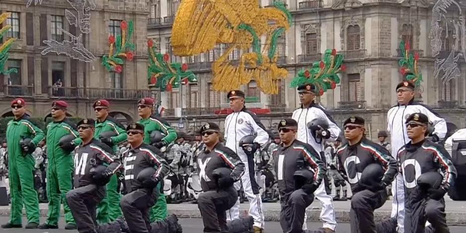 Participación del Equipo de caída libre militar representativo de las Fuerzas Armadas, integrado por personal de la Guardia Nacional, Ejercito Mexicano y Marina Armada de México en el Desfile Militar 2022.