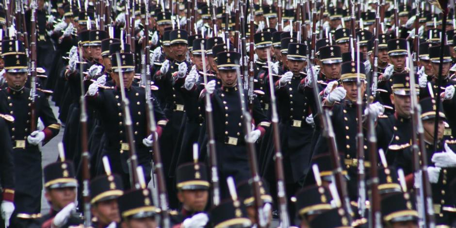 Elementos de las fuerzas armadas durante el Desfile Militar 2022.