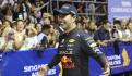 F1: Checo Pérez, como nunca, recibe trato de héroe por parte de Red Bull tras su increíble victoria en Singapur