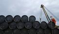 Precios del barril de petróleo se acercan a los 85 dólares; esperan cifras de inventarios de EU