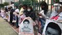 Resguardan FGR por manifestación de familiares de normalistas de Ayotzinapa