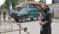 Talibanes de Afganistán ordenan a mujeres cubrirse de pies a cabeza