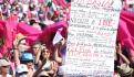 Marcha en defensa del INE. Aparecen carteles y letreros con el rostro de García Luna en Centro Histórico