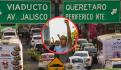 VIDEO | Normalistas de Ayotzinapa lanzan petardos en Segob durante manifestación
