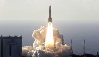 Un cohete H-2A despega de Tanegashima, en Japón, llevando la sonda Hope, la primera misión espacial árabe.