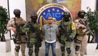 (Archivo) Fuerzas federales y estatales presentan a El Marro, líder del Cártel de Santa Rosa de Lima,  tras ser aprehendido en 2020