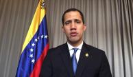 Juan Guaidó, reconocido por docenas de países como líder legítimo de Venezuela, informó que dio positivo a COVID-19.
