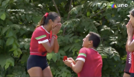 El momento exacto en el que Pato Araujo le entrega el anillo de compromiso a Zudikey Rodríguez en Exatlón México.