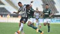 Una acción del duelo entre Palmeiras y Santos de la Final de la Copa Libertadores