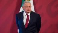 AMLO encabeza la "mañanera", en Palacio Nacional, este viernes 9 de abril.