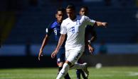 Una acción del partido entre Honduras y Estados Unidos del Preolímpico de la Concacaf