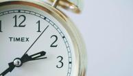 El horario de verano 2021 inicia el 4 abril, por lo que el día previo se debe adelantar el reloj una hora antes de ir a dormir.