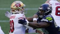 Una acción de un duelo entre Seahawks vs 49ers en la NFL