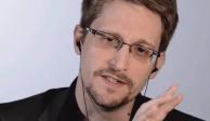 Edward Snowden escribió varios mensajes en Twitter sobre el problema con WhatsApp, Facebook e Instagram