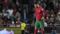 Cristiano Ronaldo se lamenta después de un gol de Serbia contra Portugal en choque eliminatorio rumbo a Qatar 2022, el pasado 14 de noviembre.