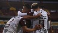 Jugadores de Xolos festejan un gol contra el Atlas en la Fecha 16 del Torneo Apertura 2021 de la Liga MX, el pasado 28 de octubre.