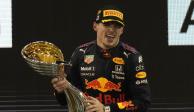 Max Verstappen celebra en el GP de Abu Dhabi de la F1