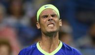 Rafael Nadal se lamenta durante una acción en su duelo ante el sudafricano Lloyd Harris en el Citi Open, torneo celebrado en Washington en agosto pasado.