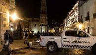 La Razón publicó que un vehículo fue abandonado frente a Palacio de Gobierno de Zacatecas con 10 cadáveres, lo que alertó a las autoridades por la guerra entre cárteles que se vive en el estado