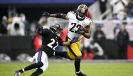 Una acción del Pittsburgh Steelers vs Baltimore Ravens de la NFL