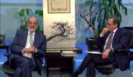 El empresario Carlos Slim en conversación con el presidente del CCE, Carlos Salazar