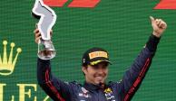 Sergio Checo Pérez celebra el segundo lugar obtenido en el Gran Premio de Emilia Romagna de la F1