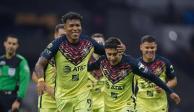 Jugadores del América festejan un gol en uno de sus partidos en el Torneo Clausura 2022 de la Liga MX.