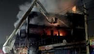 Al menos 27 muertos y varios heridos, saldo de Incendio en edificio de Nueva Delhi, en la India.