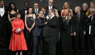 Guillermo del Toro y Gael García cantan "Me cansé de rogarle" en Cannes