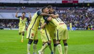 Futbolistas del América festejan un gol en el pasado Torneo Clausura 2022 de la Liga MX.