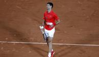 El serbio Novak Djokovic se lamenta después de perder contra el español Rafael Nadal en los cuartos de final de Roland Garros, el pasado 31 de mayo.
