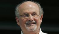 Salman Rushdie fue atacado por un hombre, durante un evento público en Nueva York.