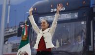 La jefa de Gobierno de la Ciudad de México, Claudia Sheinbaum, encabezó el inicio del periodo de pruebas del Trolebús Elevado.