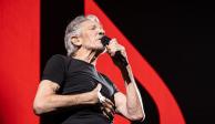 Roger Waters demuestra su amor por México en el Palacio de los Deportes