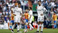 "Chicharito" Hernández y Cristiano Ronaldo juntos en un partido con el Real Madrid.