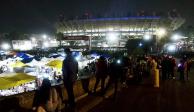 El viernes, cientos de personas se quedaron afuera del Estadio Azteca debido a la clonación de boletos para el concierto de Bad Bunny.