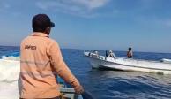 En Manzanillo, Colima, rescatan a uno de los dos pescadores que llevaba ocho días desaparecido en altamar