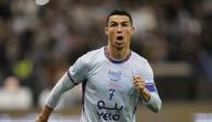 Cristiano Ronaldo festeja su primer gol en el amistoso entre Al-Nassr y PSG.