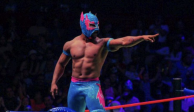 Angelito después de una de sus luchas en la Arena México.