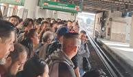 Metro CDMX inició la jornada con retrasos y aglomeraciones en rutas como la Línea B, en foto.