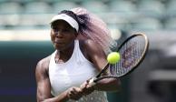 Venus Williams entrena en el All England Lawn Tennis en Wimbledon, Inglaterra