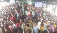 Metro CDMX inició la jornada con retrasos y aglomeraciones en rutas como la Línea 8, en foto.