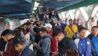 Metro de la Ciudad de México inició la jornada con retrasos y aglomeraciones en rutas como la Línea 8, en foto.