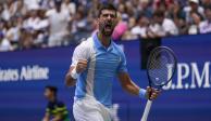 El serbio Novak Djokovic reacciona durante el partido contra el estadounidense Taylor Fritz en los cuartos de final del US Open