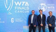 Fabrice Chouquet, director de las WTA Finals, Gustavo Santoscoy García, codirector del WTA Guadalajara Open AKRON y Gustavos Santoscoy Arriaga, director del torneo.