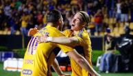 André-Pierre Gignac y Marcelo Flores festejan un gol de Tigres sobre Orlando City en la vuelta de octavos de final de la Concachampions.
