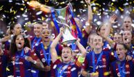 Barcelona Femenil celebra la Champions League Femenil