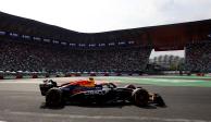 El Red Bull de Checo Pérez en el Autódromo Hermanos Rodríguez durante el Gran Premio de la Ciudad de México 2024.